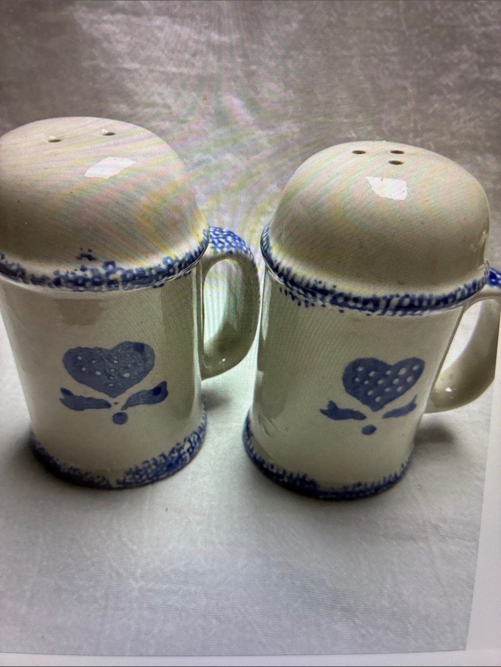Cottagecore blue spongeware Heart Stoneware Salt & Pepper shakers 4.25”